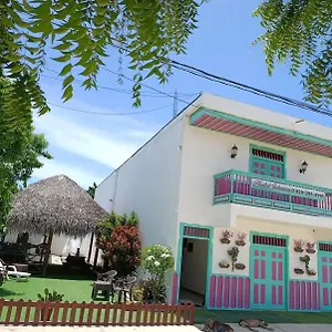 Johnnier Macao Pensión